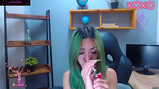 Erika Stevens online show from 10/30/25, 02:40