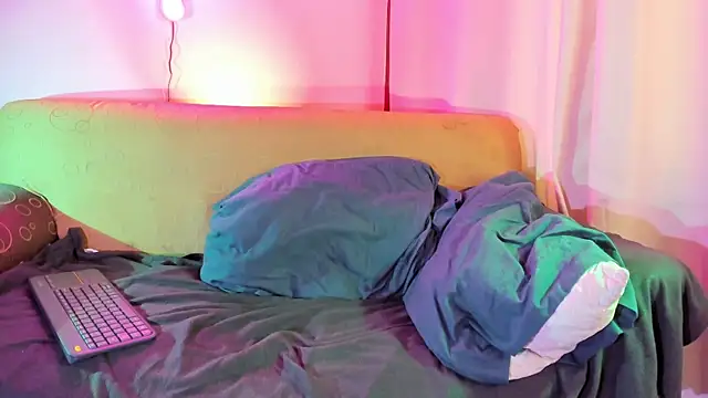 axel giracr online show from 11/21/25, 09:46