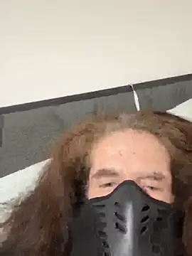 Sluckkkbigdk online show from 03/18/26, 12:30