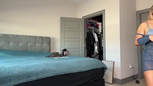 ElenaErickson online show from 01/13/25, 08:04