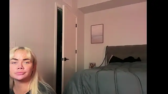 ElenaErickson online show from 01/07/26, 04:48