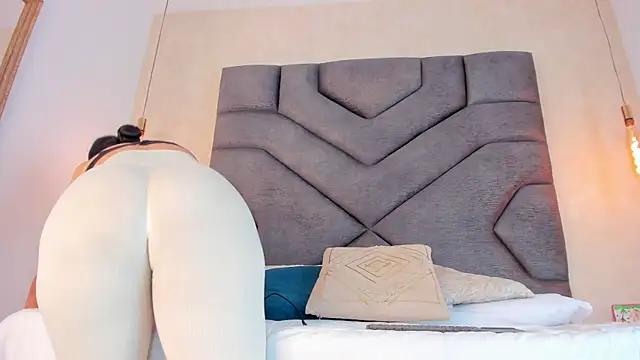 Liinda Saenz online show from 01/15/26, 11:26