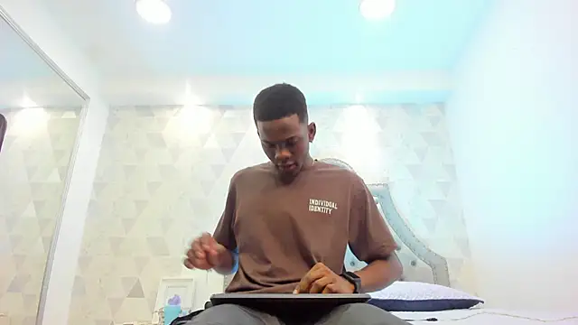 JacksonMuller  online show from 12/18/24, 01:34