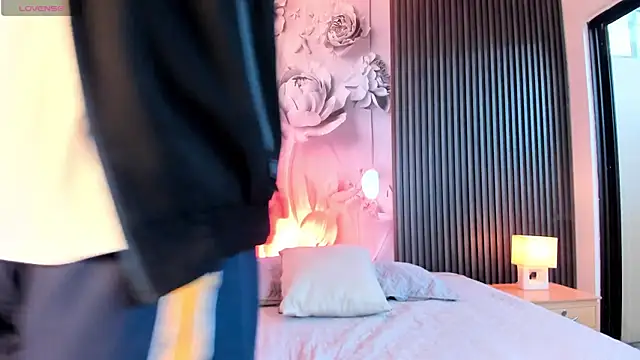 Snapshot of JacksonMuller_ chatting on 01/16/26, 01:48 JacksonMuller online show from 01/16/26, 01:48