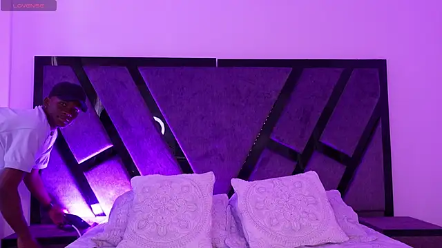 Snapshot of JacksonMuller_ chatting on 01/18/26, 01:26 JacksonMuller online show from 01/18/26, 01:26