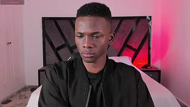 Snapshot of JacksonMuller_ chatting on 02/17/26, 01:29 JacksonMuller online show from 02/17/26, 01:29