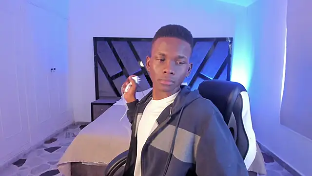 Snapshot of JacksonMuller_ chatting on 02/20/26, 01:33 JacksonMuller online show from 02/20/26, 01:33