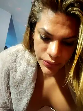 Snapshot of CurvyViolet chatting on 02/22/25, 11:46 CurvyViolet online show from 02/22/25, 11:46