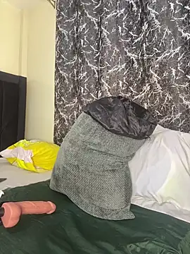 Snapshot of Sexy_barb2 chatting on 02/17/26, 08:33 Sexy barb2 online show from 02/17/26, 08:33