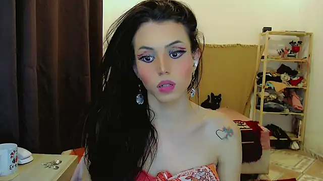 Sophie Fantasys online show from 02/13/26, 01:01