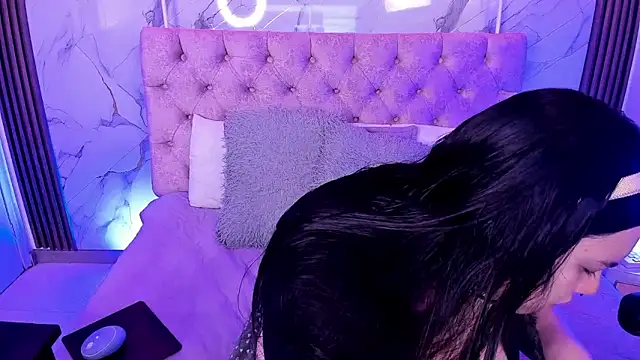 Abbyy Brooks online show from 11/24/25, 11:32