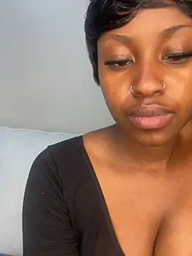 hot daily online show from 02/04/25, 08:38