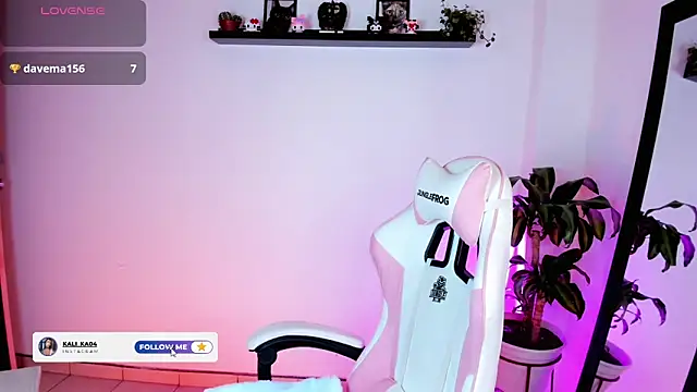 kali ka  online show from 11/15/25, 06:04