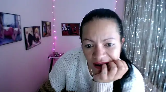 Cristal w online show from 02/18/25, 06:15