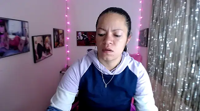 Cristal w online show from 02/25/25, 12:13