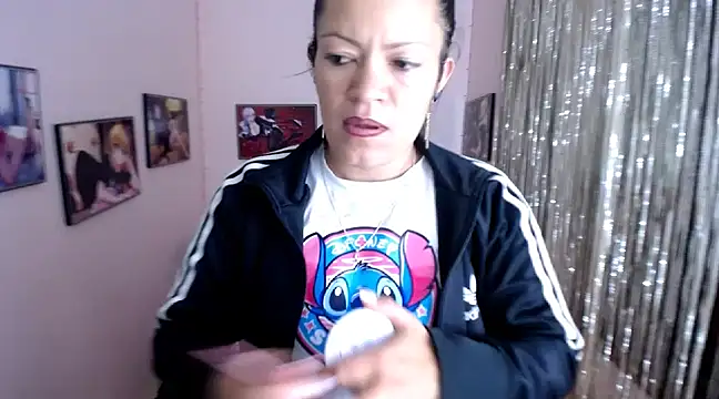 Cristal w online show from 03/04/25, 04:30