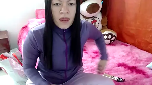 Cristal w online show from 11/24/25, 03:23