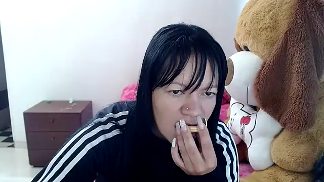 Cristal w online show from 02/17/26, 02:57