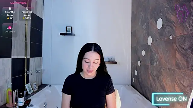 Lila Pinky online show from 01/15/26, 12:21