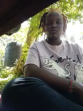 Snapshot of ebony_rubi chatting on 06/11/26, 08:34 ebony rubi online show from 06/11/26, 08:34