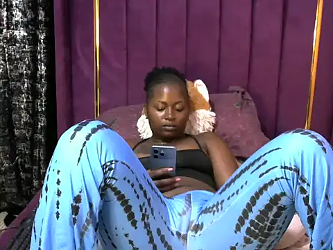 slender-qwene online show from 12/04/25, 08:50