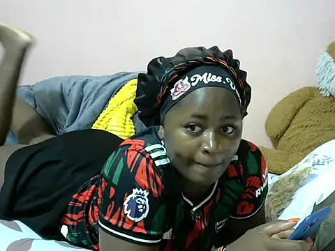 slender-qwene online show from 04/17/26, 09:45