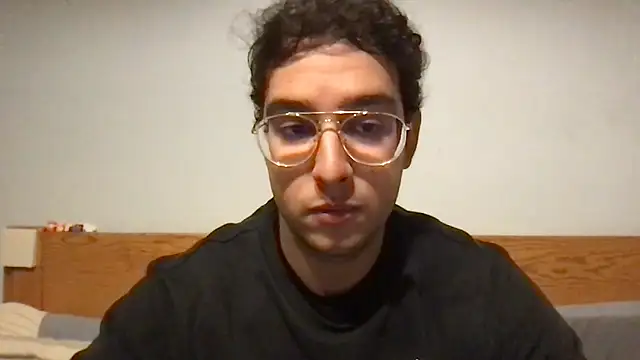 Snapshot of Ratzta chatting on 11/08/25, 05:34 Ratzta online show from 11/08/25, 05:34