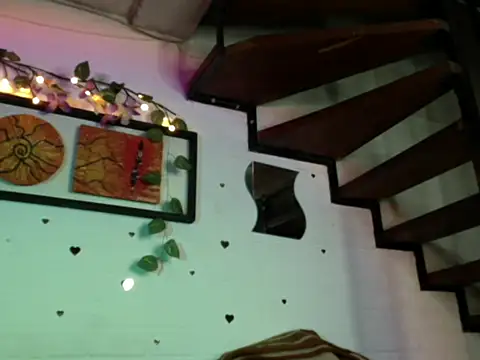 Snapshot of dreamgirl_sweet chatting on 09/17/25, 04:25 dreamgirl sweet online show from 09/17/25, 04:25