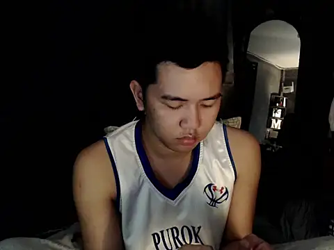 xgregor07 online show from 11/22/25, 09:25