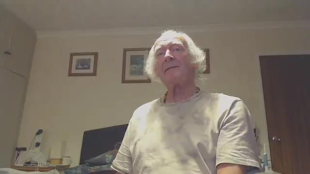 WaverlyKernow online show from 12/20/24, 12:05