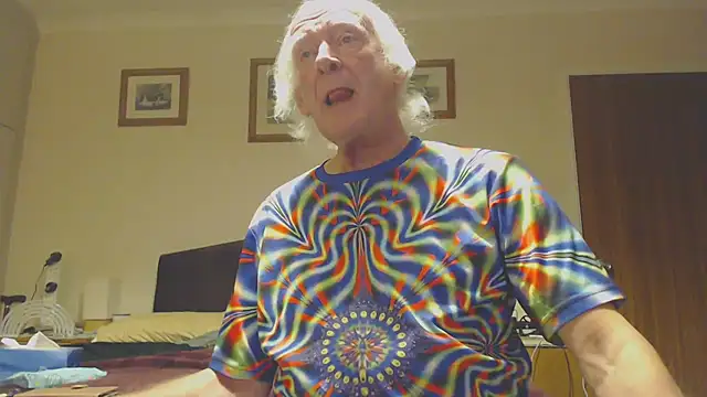 WaverlyKernow online show from 01/17/25, 08:22