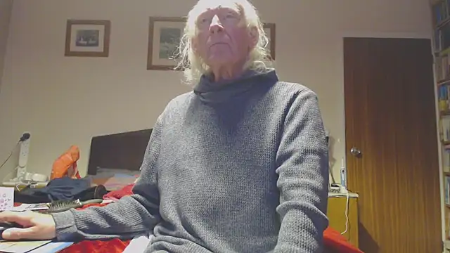 WaverlyKernow online show from 10/10/25, 09:36