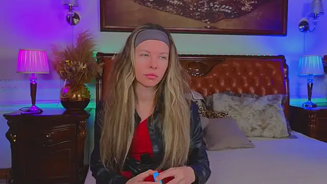 Real Tini online show from 01/10/26, 06:26