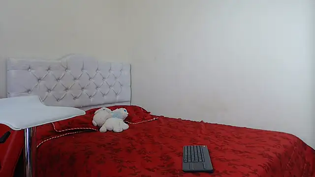 luna hoott online show from 03/12/25, 07:49