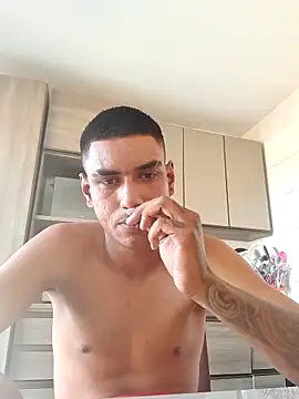 fernandes v online show from 03/10/25, 07:40