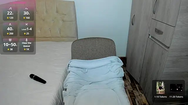 emily1  online show from 10/06/25, 11:18