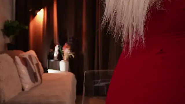 VictoriaMorrone online show from 11/10/25, 10:31