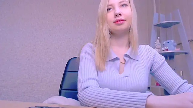 AliceFire  online show from 02/12/25, 07:23