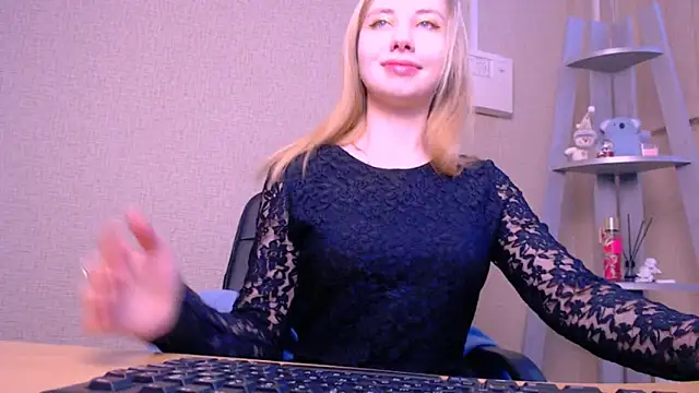 AliceFire  online show from 02/27/25, 08:28