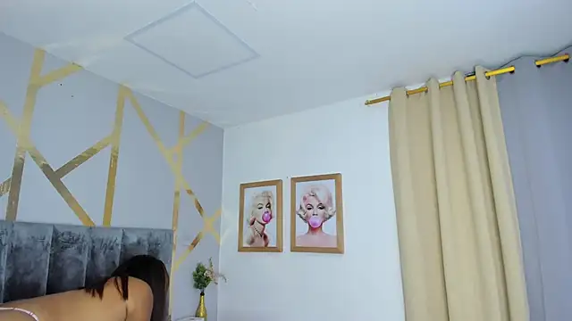 angelina castroo online show from 12/17/24, 06:24
