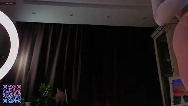 SoniaScott online show from 12/14/25, 02:06