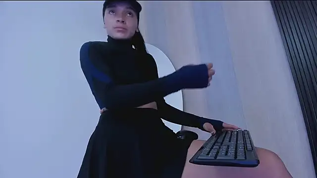  shantal smith online show from 03/07/25, 04:22