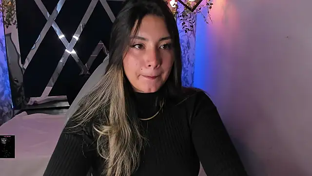 Lia 14  online show from 01/04/25, 11:43