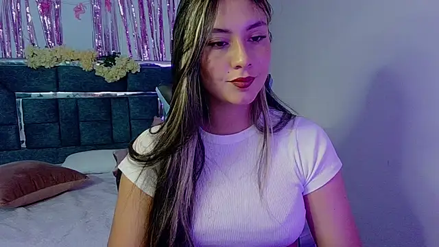 Lia 14  online show from 09/25/25, 10:24