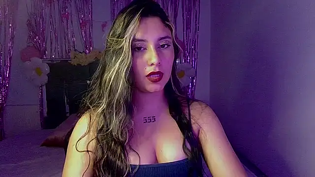 Lia 14  online show from 10/11/25, 12:32