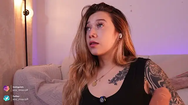 lilith gray9 online show from 12/20/25, 04:19