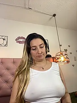 antonella87 online show from 10/03/25, 11:35