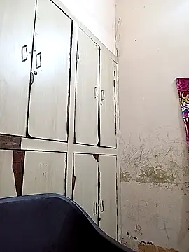 reemacouple007 online show from 10/15/25, 08:14