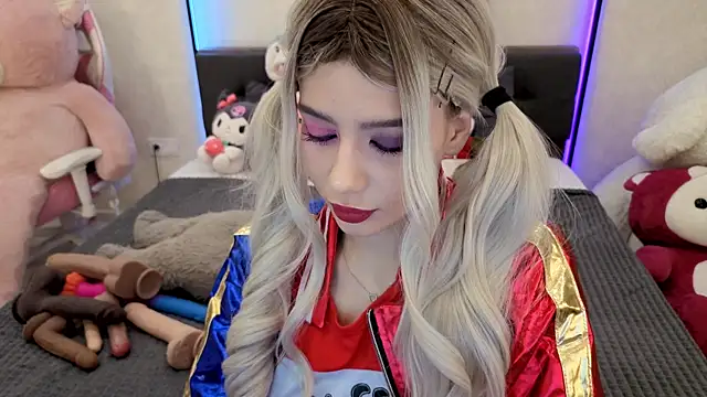 dolly ll online show from 11/28/25, 01:25