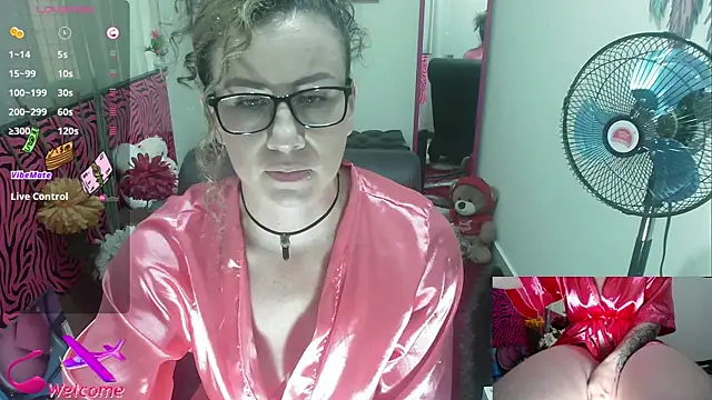 ViickySexy online show from 09/23/25, 07:28